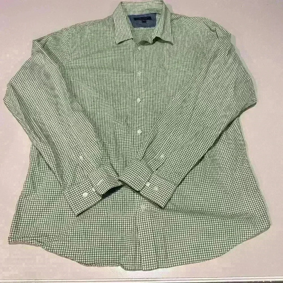 Banana Republic Green Checkered Button Down Shirt Size XL - Picture 1 of 3